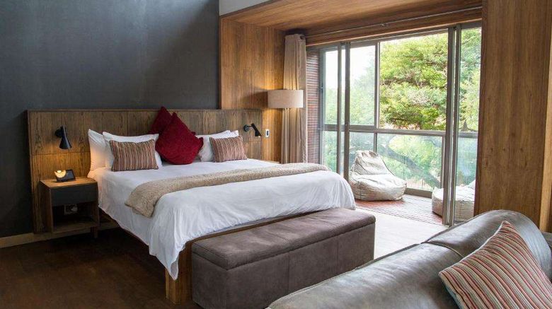 <b>Menlyn Boutique Hotel Suite</b>. Images powered by <a href="https://iceportal.shijigroup.com/" title="IcePortal" target="_blank">IcePortal</a>.