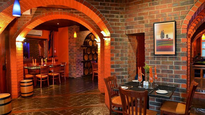 <b>BON Hotel Empangeni Restaurant</b>. Images powered by <a href="https://iceportal.shijigroup.com/" title="IcePortal" target="_blank">IcePortal</a>.