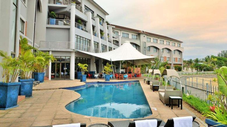 <b>BON Hotel Waterfront Richards Bay Pool</b>. Images powered by <a href="https://iceportal.shijigroup.com/" title="IcePortal" target="_blank">IcePortal</a>.
