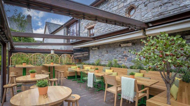 <b>The Court Yard Hotel Restaurant</b>. Images powered by <a href="https://iceportal.shijigroup.com/" title="IcePortal" target="_blank">IcePortal</a>.