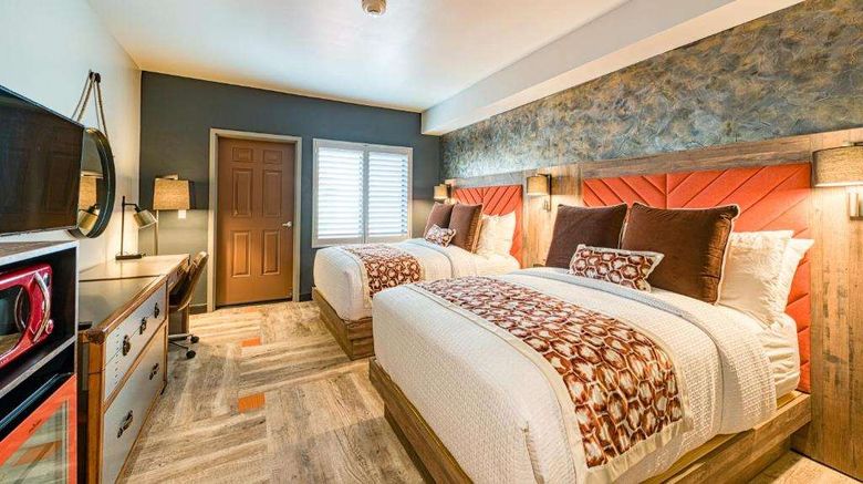 <b>Hotel Lexen - Newhall Near Six Flags Room</b>. Images powered by <a href="https://iceportal.shijigroup.com/" title="IcePortal" target="_blank">IcePortal</a>.