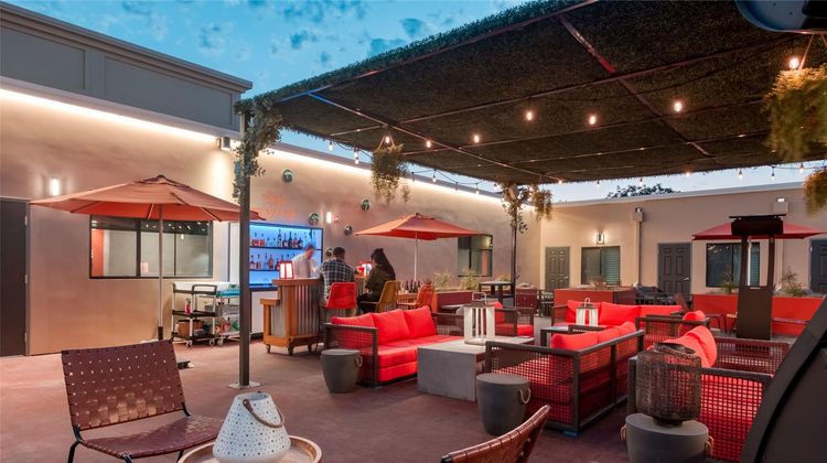 Hotel Lexen - Newhall Near Six Flags Restaurant