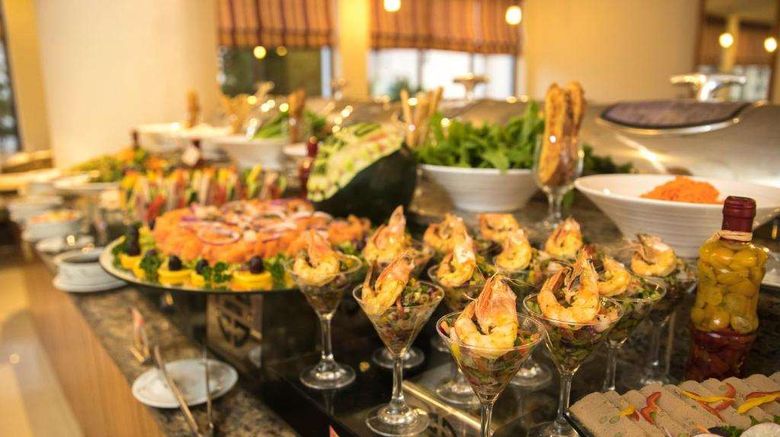 <b>Hotel Muscat Holiday Restaurant</b>. Images powered by <a href="https://iceportal.shijigroup.com/" title="IcePortal" target="_blank">IcePortal</a>.