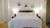 Lotus Suites Iselin Room