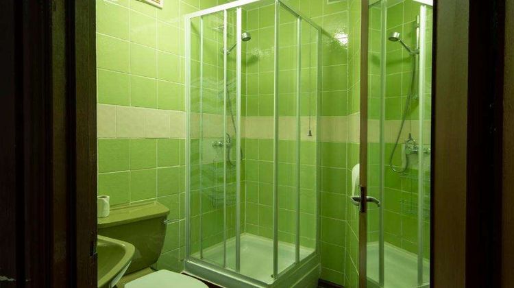Royal Kettering Hotel Room