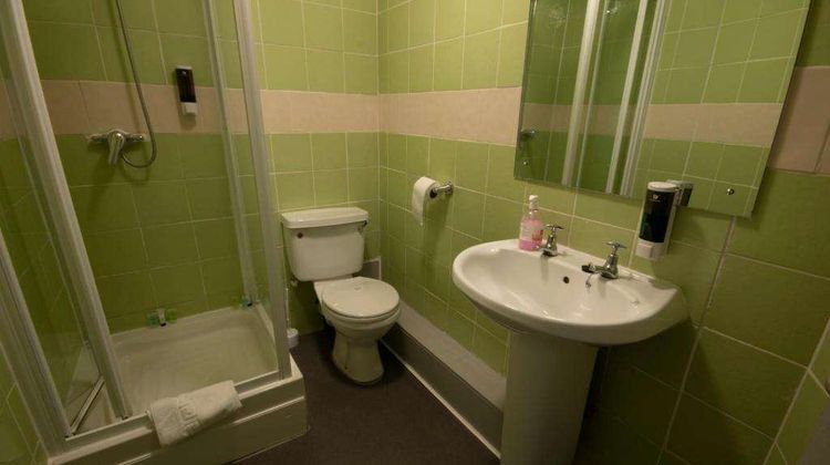 Royal Kettering Hotel Room