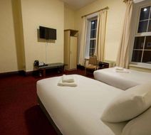 Royal Kettering Hotel Room