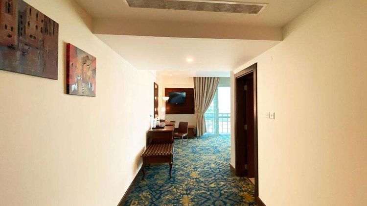 Sur Grand Hotel Room