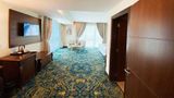 <b>Sur Grand Hotel Room</b>. Images powered by <a href="https://iceportal.shijigroup.com/" title="IcePortal" target="_blank">IcePortal</a>.