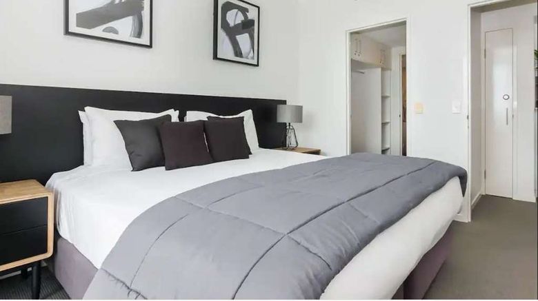<b>Swell Resort Burleigh Beach Room</b>. Images powered by <a href="https://iceportal.shijigroup.com/" title="IcePortal" target="_blank">IcePortal</a>.