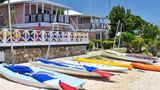 Catamaran Hotel Exterior