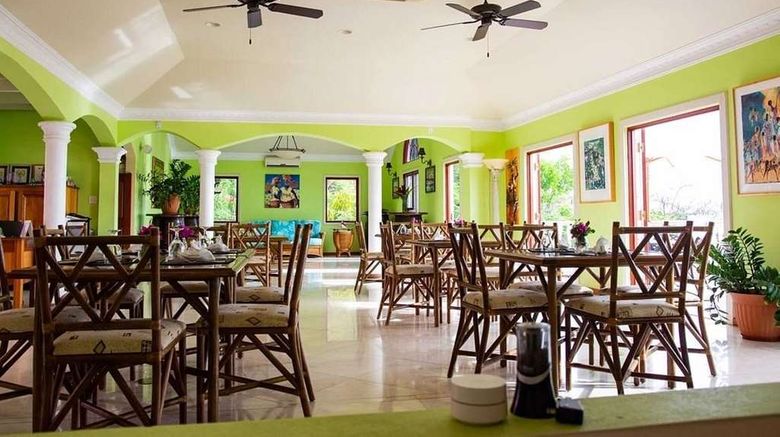 <b>The Villas At Sunset Lane Restaurant</b>. Images powered by <a href="https://iceportal.shijigroup.com/" title="IcePortal" target="_blank">IcePortal</a>.