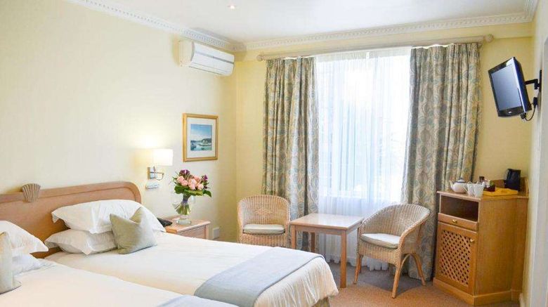 <b>The Beach Hotel Room</b>. Images powered by <a href="https://iceportal.shijigroup.com/" title="IcePortal" target="_blank">IcePortal</a>.