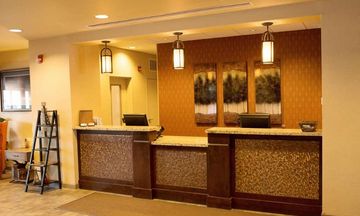 Little Missouri Inn and Suites