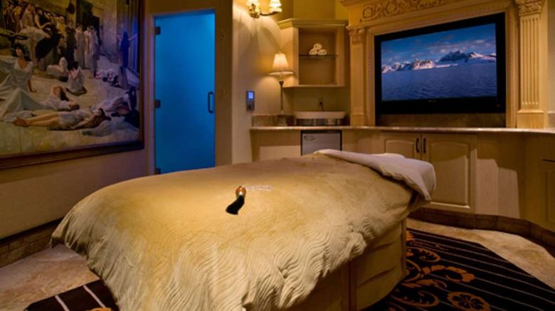 <b>Peppermill Resort Spa Casino Reno Spa</b>. Images powered by <a href="https://iceportal.shijigroup.com/" title="IcePortal" target="_blank">IcePortal</a>.