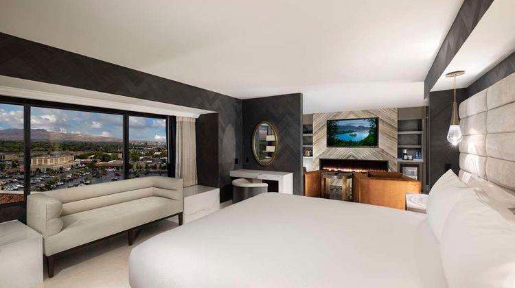 Peppermill Resort Spa Casino Reno Suite