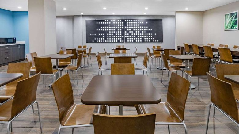 <b>Days Inn by Wyndham Bronx Other</b>. Images powered by <a href="https://iceportal.shijigroup.com/" title="IcePortal" target="_blank">IcePortal</a>.