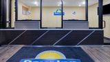 Days Inn by Wyndham Bronx Lobby