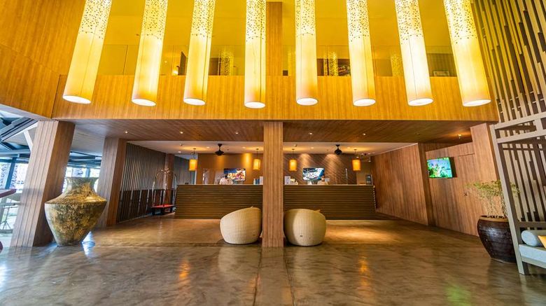 <b>Radisson Resort & Suites Phuket Lobby</b>. Images powered by <a href="https://iceportal.shijigroup.com/" title="IcePortal" target="_blank">IcePortal</a>.