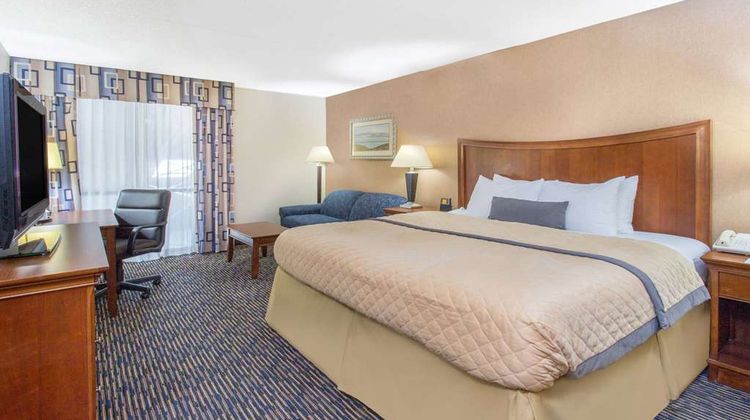 Wyndham Garden Conference Cntr Champaign Room
