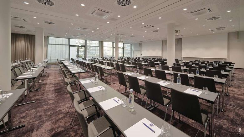 <b>Dorint Hotel Munich/Garching Meeting</b>. Images powered by <a href="https://iceportal.shijigroup.com/" title="IcePortal" target="_blank">IcePortal</a>.