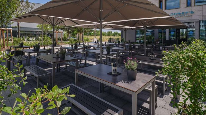 <b>Dorint Hotel Munich/Garching Exterior</b>. Images powered by <a href="https://iceportal.shijigroup.com/" title="IcePortal" target="_blank">IcePortal</a>.