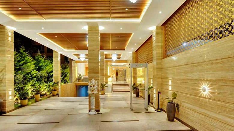 <b>Clarion Hotel Bangalore Lobby</b>. Images powered by <a href="https://iceportal.shijigroup.com/" title="IcePortal" target="_blank">IcePortal</a>.