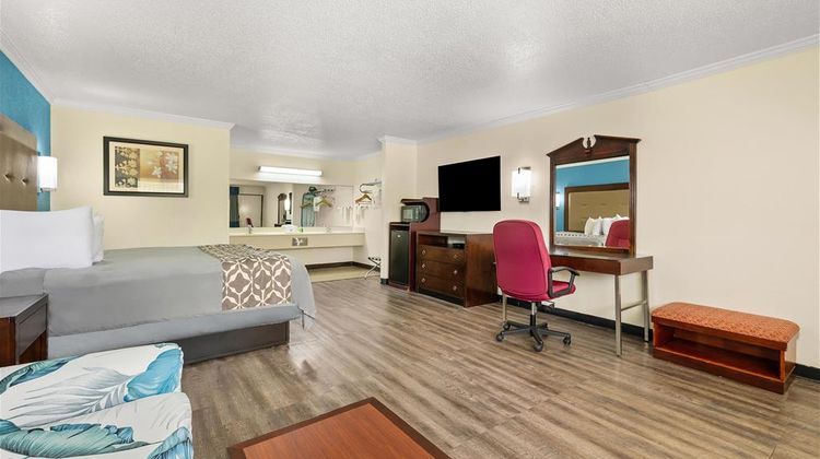 Americas Best Value Inn & Suites Room