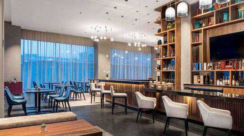 <b>Hyatt Regency Mexico City Insurgentes Restaurant</b>. Images powered by <a href="https://iceportal.shijigroup.com/" title="IcePortal" target="_blank">IcePortal</a>.