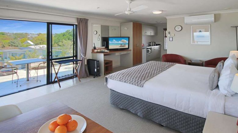 <b>Whangaparaoa Lodge-Motel Room</b>. Images powered by <a href="https://iceportal.shijigroup.com/" title="IcePortal" target="_blank">IcePortal</a>.