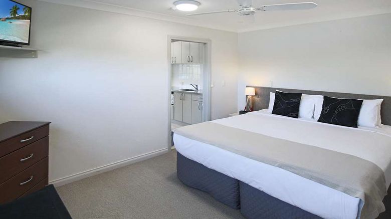 <b>Whangaparaoa Lodge-Motel Room</b>. Images powered by <a href="https://iceportal.shijigroup.com/" title="IcePortal" target="_blank">IcePortal</a>.