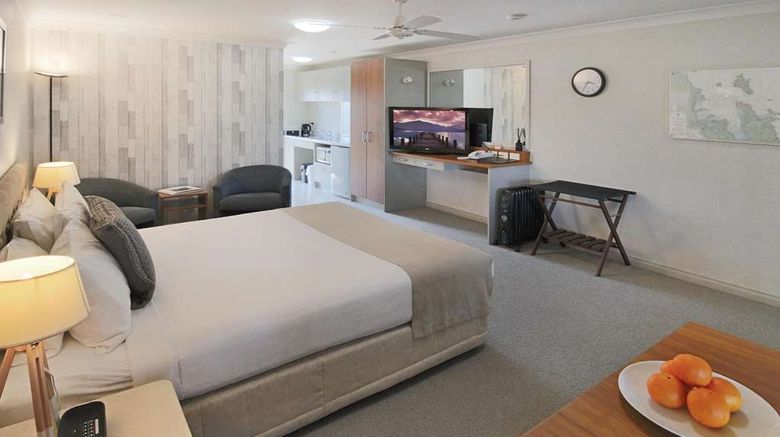 <b>Whangaparaoa Lodge-Motel Suite</b>. Images powered by <a href="https://iceportal.shijigroup.com/" title="IcePortal" target="_blank">IcePortal</a>.