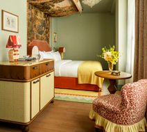 Le Grand Mazarin Room