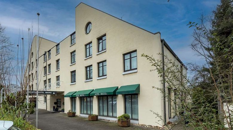 Trip Inn Hotel Bristol Exterior. Images powered by <a href="https://iceportal.shijigroup.com" target="_blank" rel="noopener">Ice Portal</a>.