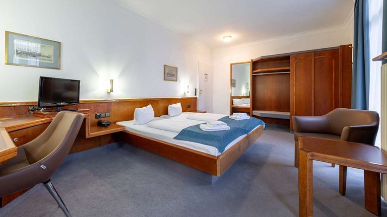 <b>TRIP INN Hotel Klee am Park Room</b>. Images powered by <a href="https://iceportal.shijigroup.com/" title="IcePortal" target="_blank">IcePortal</a>.