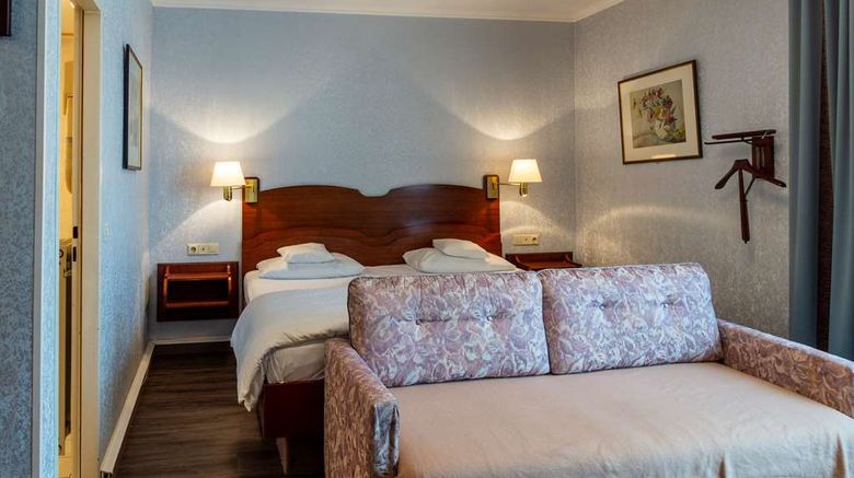 <b>Trip Inn Hotel Aschaffenburger Hof Room</b>. Images powered by <a href="https://iceportal.shijigroup.com/" title="IcePortal" target="_blank">IcePortal</a>.
