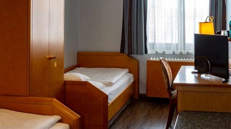 <b>Trip Inn Hotel Aschaffenburger Hof Room</b>. Images powered by <a href="https://iceportal.shijigroup.com/" title="IcePortal" target="_blank">IcePortal</a>.