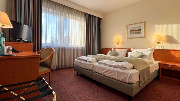 Centro Hotel Esplanade Room