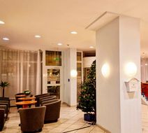 Hotel Minerva Lobby