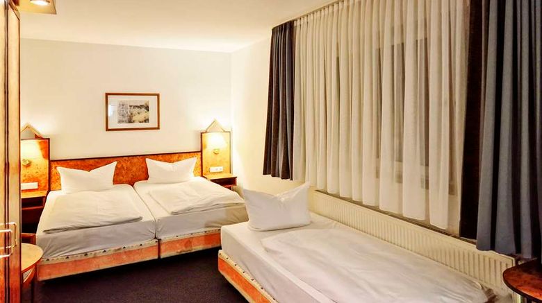 <b>Hotel Minerva Room</b>. Images powered by <a href="https://iceportal.shijigroup.com/" title="IcePortal" target="_blank">IcePortal</a>.