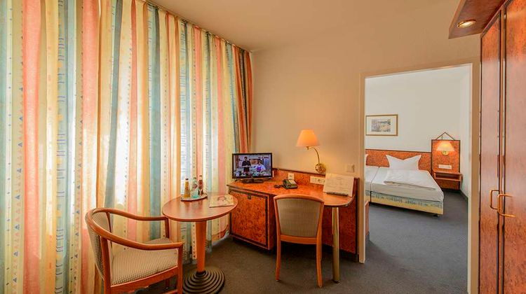 Hotel Minerva Room