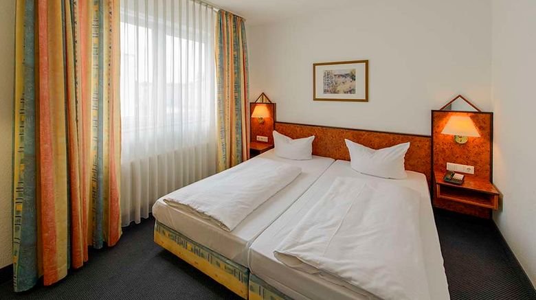 <b>Hotel Minerva Room</b>. Images powered by <a href="https://iceportal.shijigroup.com/" title="IcePortal" target="_blank">IcePortal</a>.