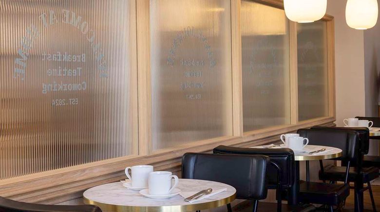<b>Hotel Bijou Restaurant</b>. Images powered by <a href="https://iceportal.shijigroup.com/" title="IcePortal" target="_blank">IcePortal</a>.