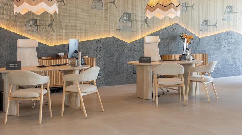 <b>Radisson Blu Resort, Lanzarote Lobby</b>. Images powered by <a href="https://iceportal.shijigroup.com/" title="IcePortal" target="_blank">IcePortal</a>.