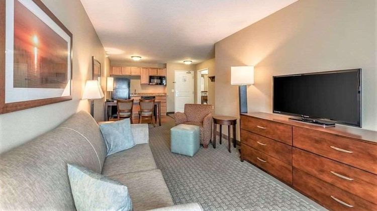 AmeriVu Inn & Suites-Chisago City Suite
