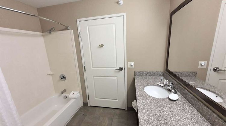 AmeriVu Inn & Suites-Chisago City Room