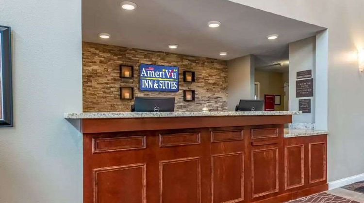 AmeriVu Inn & Suites-Chisago City Lobby