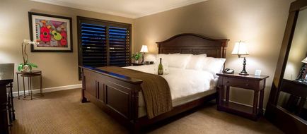 Cupertino Inn Room