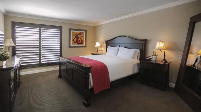 <b>Cupertino Inn Suite</b>. Images powered by <a href="https://iceportal.shijigroup.com/" title="IcePortal" target="_blank">IcePortal</a>.