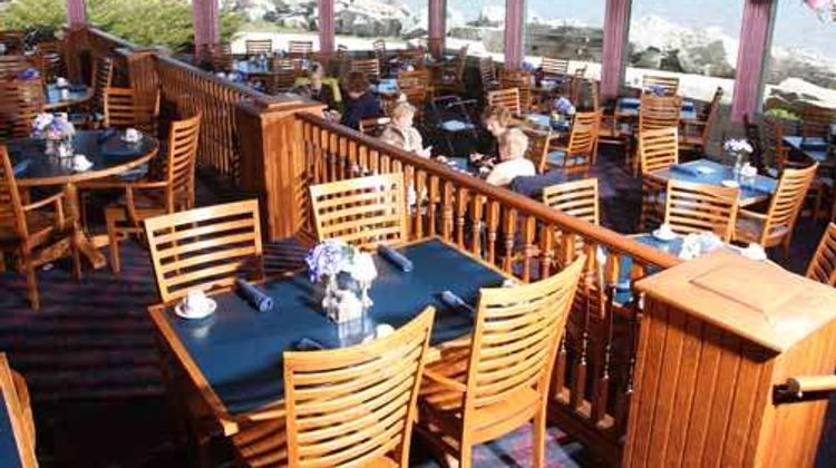 Lighthouse Inn on Lake Michigan Restaurant